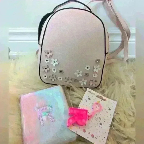 Small pink Backpack,  Notebook, Keychain - New - Picture 1 of 4